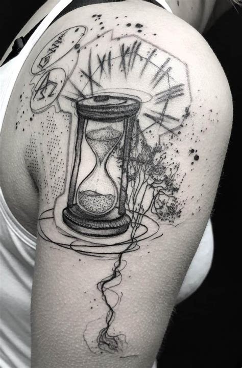 Hourglass Tattoos: Meanings, Tattoo Designs & Ideas